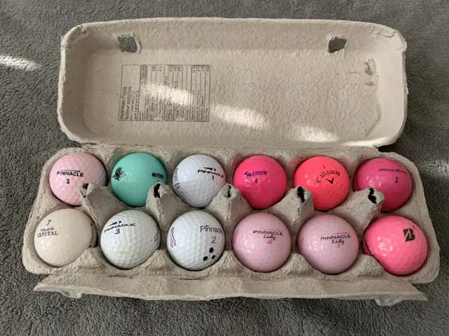 12 Lady Golf Balls