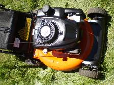 COLUMBIA  159 cc   push  gas   Lawnmower. - Photo 2