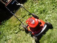 TROY BILT   21 inch   push  gas   Lawnmower.