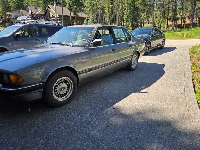 Beautiful 1992 735i- waiting for it's new loving owner