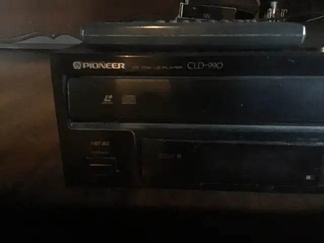 laser disc player for sell
