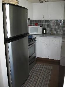 Perfect Location! CROWFOOT LRT Station –Students are welcome - Photo 5