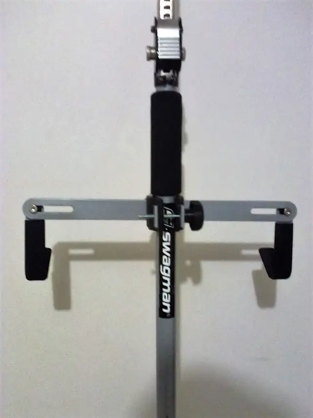 support à vélos superposés (marque SWAGMAN)