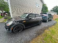 2017 Mini Cooper - Manual transmission - Photo 2