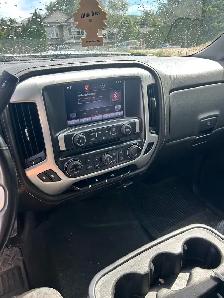 2016 GMC Sierra - Low Mileage, Excellent Condition - $29,000 - Photo 9