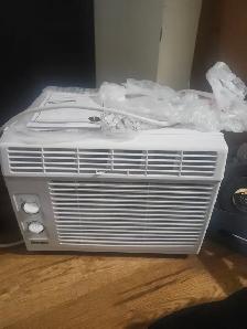 New Air conditioner, Danby, 5000 BTU, never used