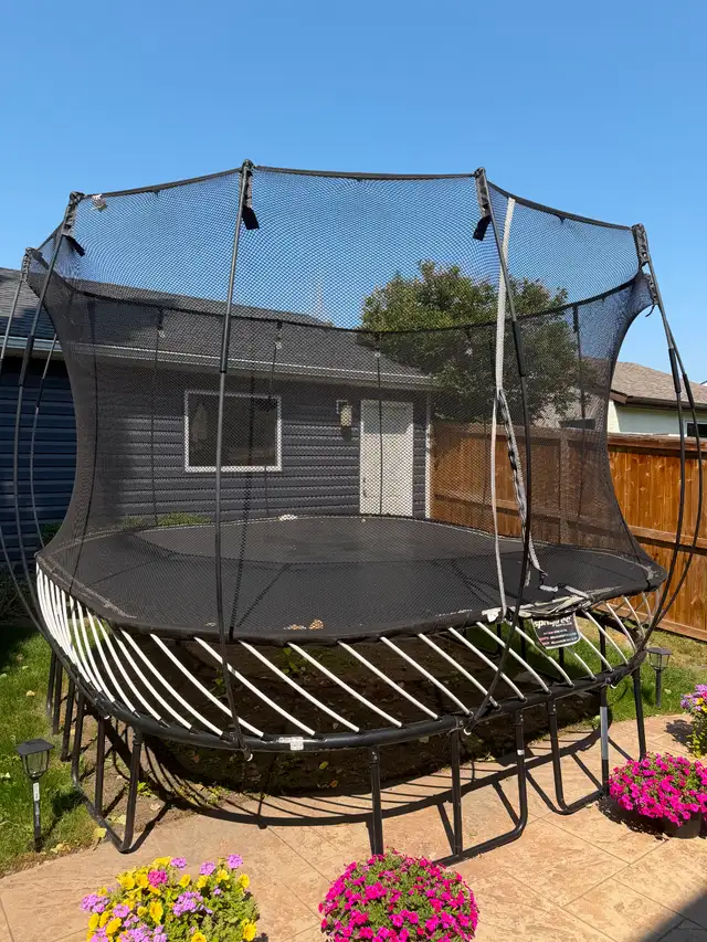 Large sized Springfree trampoline for sale