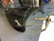 Glass Table - Photo 3