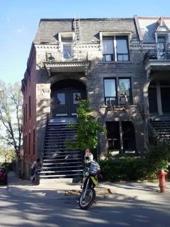 1 1/2 bachelor Centre-Ville/ Downtown