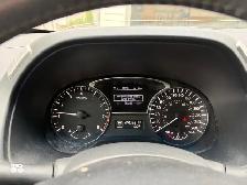2015 Nissan Pathfinder SV - Photo 2