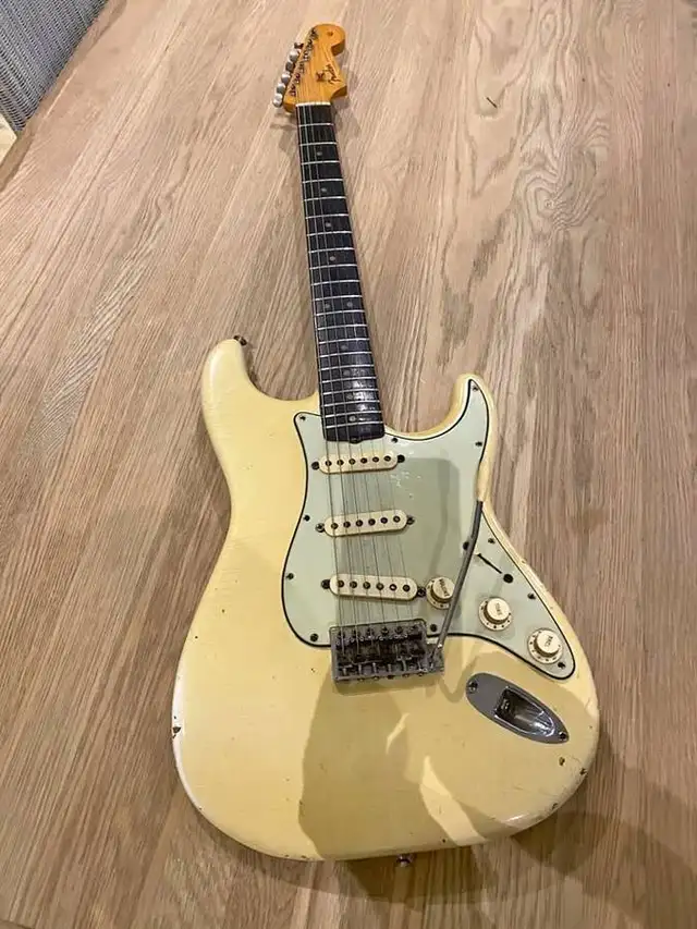 1963 Fender Stratocaster in Olympic White