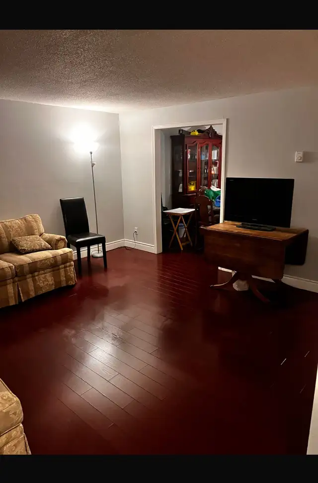 Townhouse - 3BR & 1.5 washroom