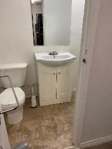 Townhouse - 3BR & 1.5 washroom - Photo 8