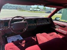 1994 Lincoln Town Car Sedan - Photo 11