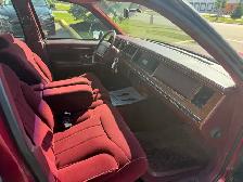 1994 Lincoln Town Car Sedan - Photo 13