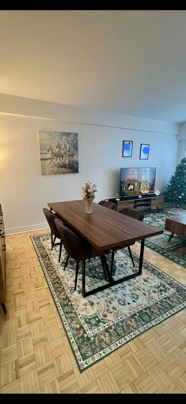Selling Dining Chairs