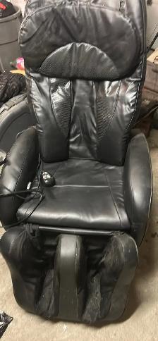 Sanyo massage chair - Photo 2