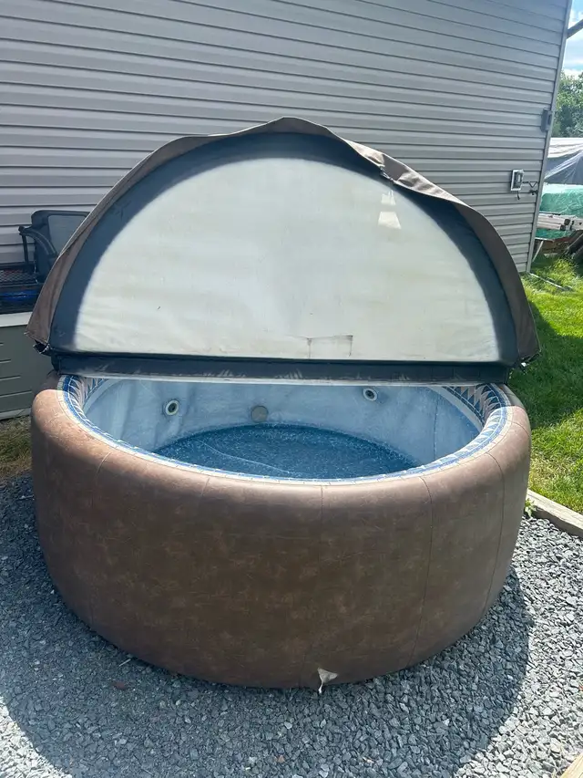 Six person softub