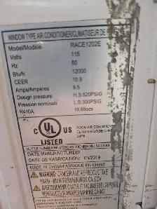 window air conditioner - Photo 2