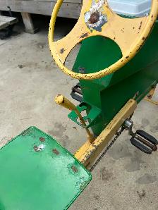 pedal tractor - Photo 3