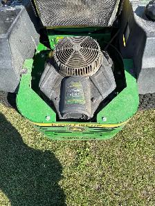 John Deere zero turn mower - Photo 5