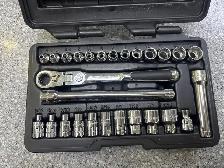 Gear Wrench 891427 27 PC Pass Thru Set - Photo 2