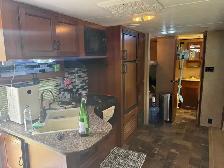 2014 avenger 30  feet travel trailer 10.800 - Photo 7