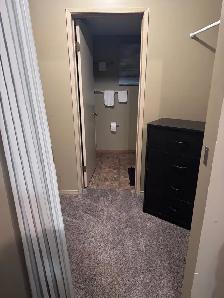 Large Room For Rent Woman Only - Photo 6