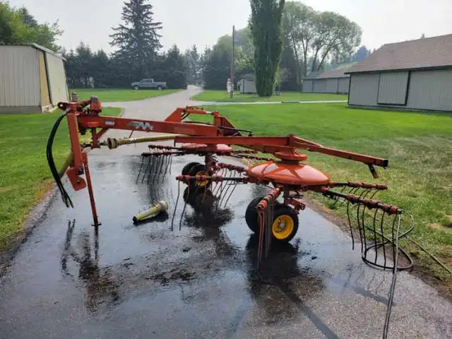 Hay rake