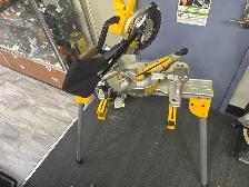 Dewalt DCS361 7 1/4" Mitre Saw With Stand - Photo 2