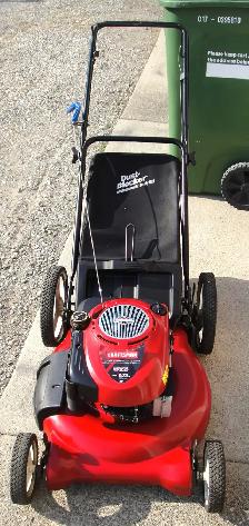 CRAFTSMAN REAR BAG GAS LAWNMOWER - Photo 3