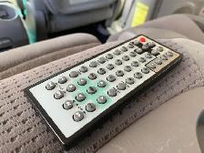 2006 Toyota Sienna LE (8-Passenger w/ DVD Player) - Photo 10