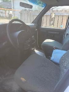 1 ton cube van for sale - Photo 3