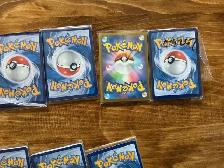 8 Unopened packages of POKÉMON Cards - Japanese & English ! - Photo 8