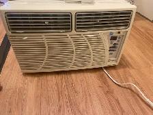 Maytag air conditioner - Photo 2
