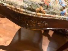 pair of french provincial chairs wood carved - Photo 4