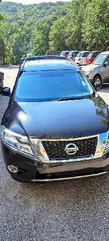 Full Safety Included  2013 Nissan Pathfinder - Photo 3