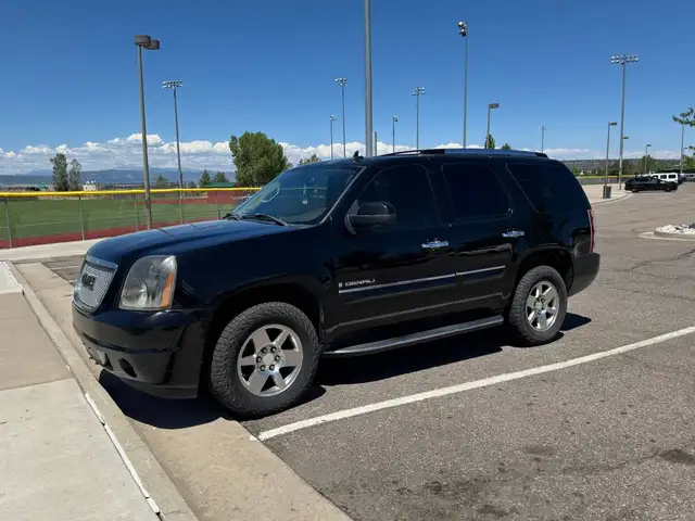 2008 Yukon Denali •AWD• Great family SUV&nbsp.6.2