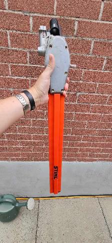 Outil Tailleur à haie-cèdre STIHL