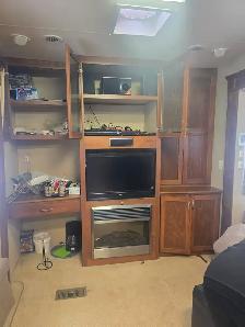 2010 Montego Bay 5th wheel camper - Photo 6