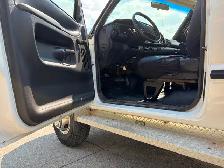 Selling 1998 DODGE RAM CUMMINS TURBO DIESEL ONE TON 170,450 km - Photo 6