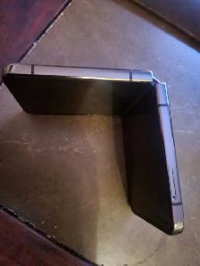 Samsung Galaxy Z Flip 4 screen not working - Photo 4