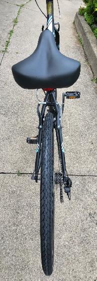 Comfort Hybrid Bicycle Trafik 1.0 SE  Multiple Sizes available. - Photo 3