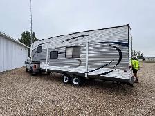 Salem 5th Wheel Camper - Photo 2