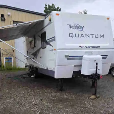 28' travel trailer