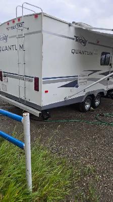 28' travel trailer - Photo 7