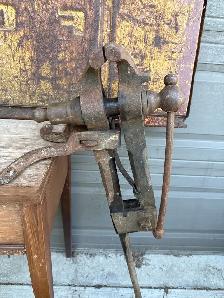 Vintage Blacksmith Post Vise Leg Vise Blacksmithing Tools - Photo 5