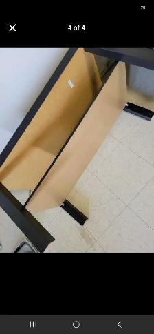 Black table - Photo 3