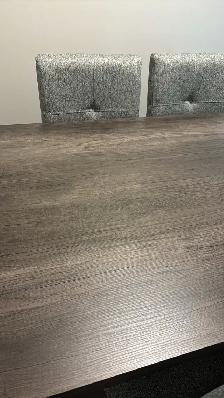 Like-New Dining Table Set (Table   6 Chairs)