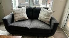 Modern 2-Piece Living Room Set (Sofa & Loveseat) – Excellent Con - Photo 2